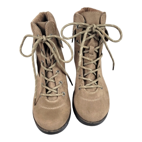 JC Penny St John's Bay Women's Yosemite Block Heel Lace Up Boots - Picture 8 of 14